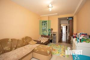 2-к квартира, вторичка, 63м2, 1/5 этаж