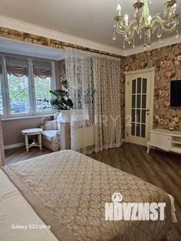 4-к квартира, вторичка, 150м2, 1/5 этаж