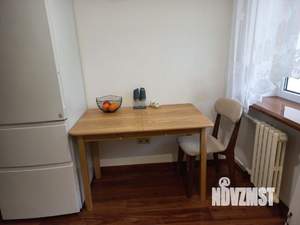 2-к квартира, вторичка, 57м2, 1/5 этаж