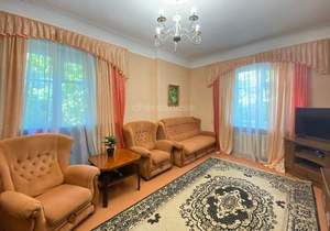 2-к квартира, вторичка, 60м2, 1/3 этаж