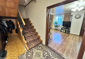 3-к квартира, вторичка, 80м2, 1/7 этаж