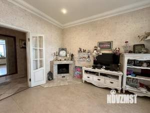 4-к квартира, вторичка, 97м2, 1/2 этаж