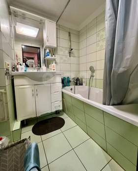 2-к квартира, вторичка, 56м2, 9/9 этаж