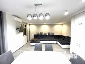 2-к квартира, вторичка, 74м2, 1/10 этаж