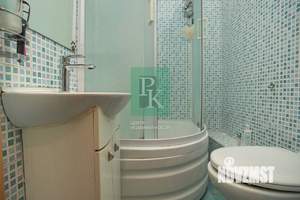 2-к квартира, вторичка, 63м2, 1/9 этаж