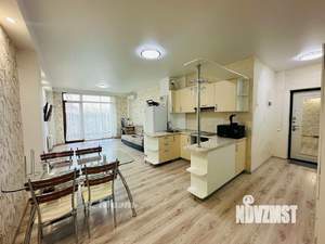 2-к квартира, вторичка, 67м2, 1/5 этаж