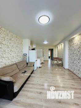 2-к квартира, вторичка, 67м2, 1/5 этаж