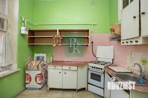 3-к квартира, вторичка, 68м2, 2/2 этаж