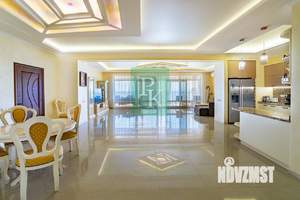 4-к квартира, вторичка, 220м2, 4/9 этаж