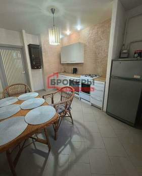 2-к квартира, вторичка, 67м2, 1/10 этаж