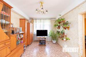 3-к квартира, вторичка, 62м2, 1/5 этаж