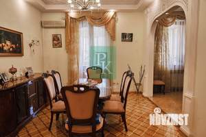 5-к квартира, вторичка, 157м2, 3/3 этаж