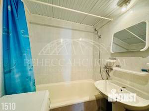 3-к квартира, вторичка, 74м2, 8/9 этаж