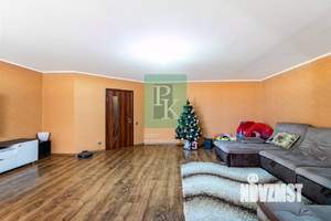 4-к квартира, вторичка, 158м2, 5/6 этаж