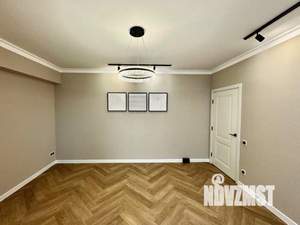 2-к квартира, вторичка, 64м2, 1/9 этаж