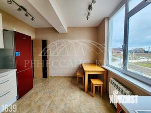 2-к квартира, вторичка, 72м2, 3/10 этаж