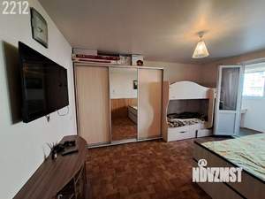 2-к квартира, вторичка, 61м2, 1/10 этаж