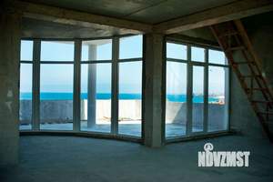 3-к квартира, вторичка, 202м2, 4/4 этаж