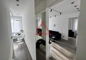 2-к квартира, вторичка, 42м2, 1/3 этаж