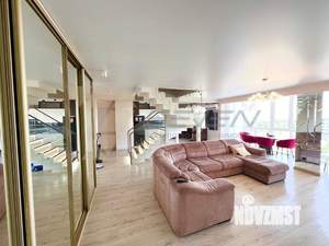 4-к квартира, вторичка, 160м2, 9/10 этаж