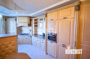 3-к квартира, вторичка, 120м2, 6/10 этаж