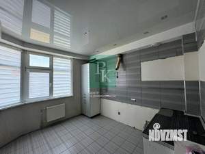 2-к квартира, вторичка, 62м2, 1/10 этаж