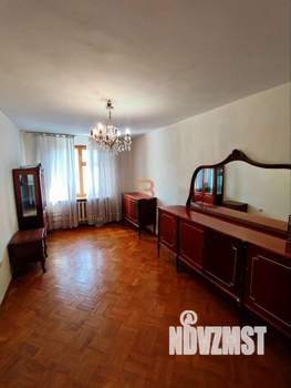 3-к квартира, вторичка, 70м2, 3/5 этаж