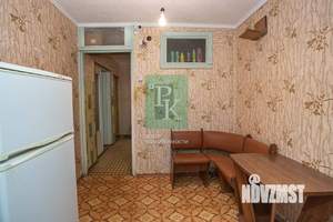 2-к квартира, вторичка, 80м2, 1/1 этаж