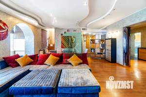 5-к квартира, вторичка, 234м2, 5/6 этаж