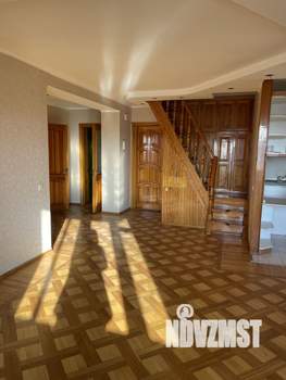 4-к квартира, вторичка, 144м2, 5/5 этаж