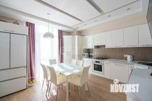 4-к квартира, вторичка, 114м2, 9/10 этаж
