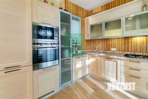 4-к квартира, вторичка, 149м2, 5/6 этаж