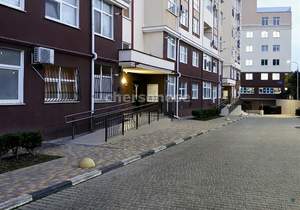 2-к квартира, вторичка, 58м2, 1/9 этаж