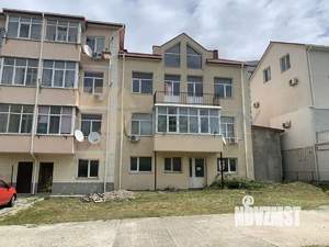 2-к квартира, вторичка, 100м2, 1/3 этаж