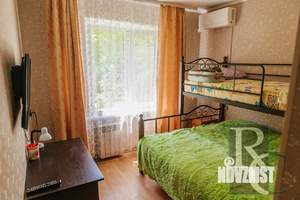 4-к квартира, вторичка, 120м2, 1/9 этаж