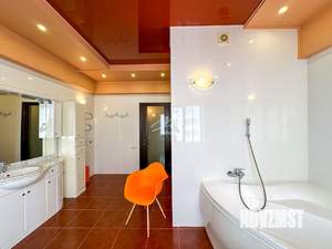 3-к квартира, вторичка, 138м2, 3/5 этаж