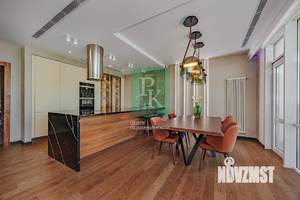 3-к квартира, вторичка, 235м2, 5/10 этаж