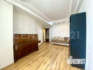 3-к квартира, вторичка, 61м2, 4/5 этаж