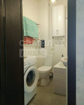 Студия квартира, вторичка, 40м2, 3/3 этаж