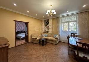 4-к квартира, вторичка, 90м2, 2/2 этаж