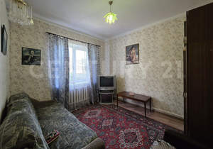 4-к квартира, вторичка, 80м2, 1/1 этаж