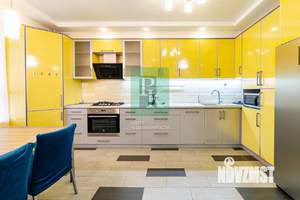 2-к квартира, вторичка, 65м2, 8/11 этаж