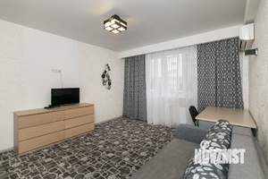 2-к квартира, вторичка, 74м2, 1/10 этаж