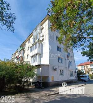 2-к квартира, вторичка, 42м2, 1/5 этаж