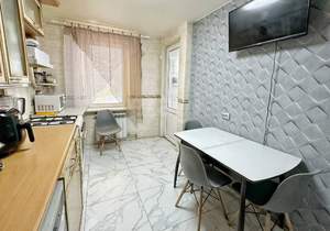 4-к квартира, вторичка, 76м2, 1/10 этаж