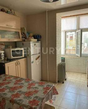 4-к квартира, вторичка, 82м2, 1/5 этаж