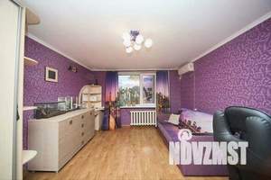 2-к квартира, вторичка, 54м2, 1/5 этаж