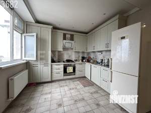 2-к квартира, вторичка, 100м2, 9/10 этаж