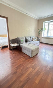 2-к квартира, вторичка, 42м2, 1/2 этаж