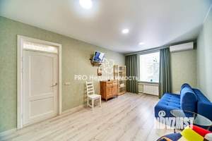 2-к квартира, вторичка, 54м2, 1/4 этаж